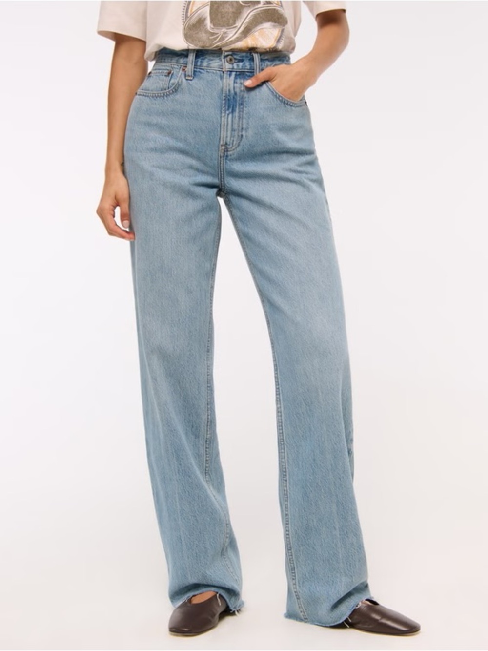Abercrombie & Fitch The Loose High Rise Light Wash Denim Jeans